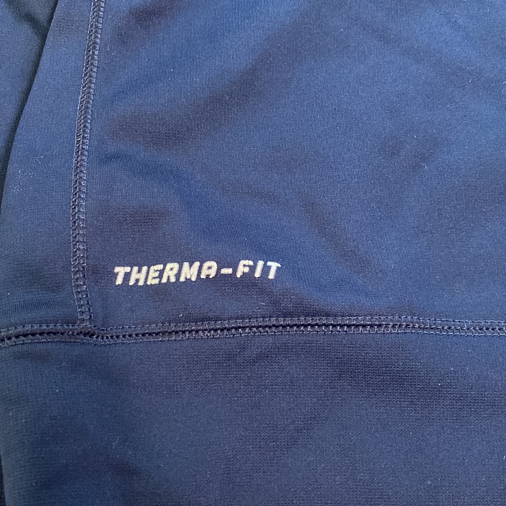 Nike therma-fit Villanova football crewneck (M) - Picture 4 of 5